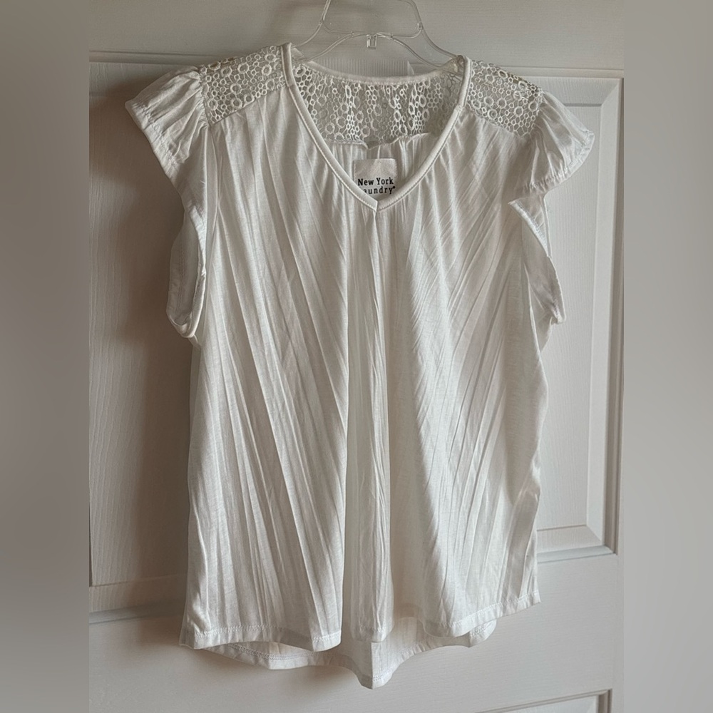 Women’s Size Large White with Lace Top New York Laundry